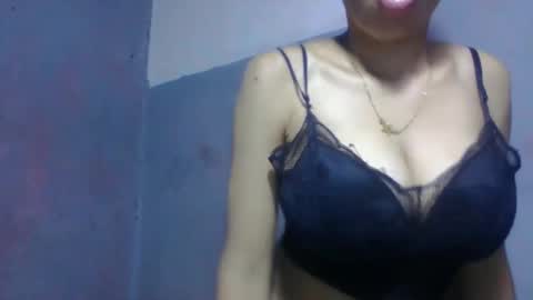 dianah06 online show from March 26, 7:08 pm