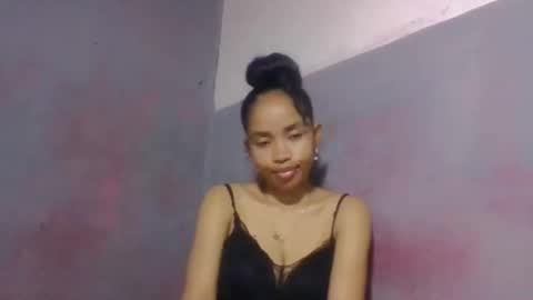 dianah06 online show from March 27, 8:30 pm