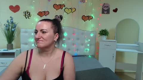 Diana online show from March 12, 1:08 pm