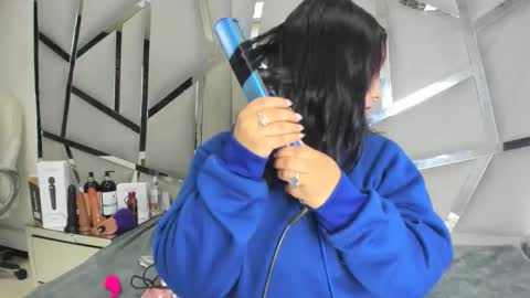 Snapshot of dianarous chatting on November 10, 3:16 am dianarous online show from November 10, 3:16 am