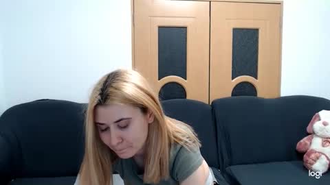 dianasmiey7 online show from March 8, 6:05 pm