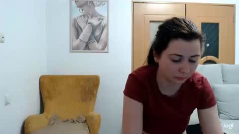 Snapshot of dianasmiey7 chatting on April 8, 8:31 pm dianasmiey7 online show from April 8, 8:31 pm