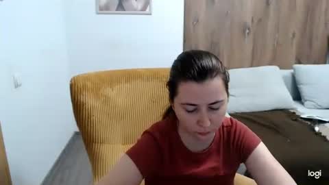 Snapshot of dianasmiey7 chatting on May 16, 10:58 am dianasmiey7 online show from May 16, 10:58 am