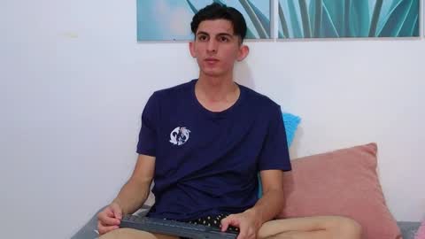 Ana  Leo online show from April 2, 2:04 pm