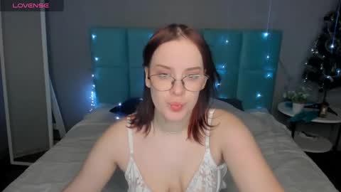 Snapshot of dianne_davis chatting on January 3, 9:25 am Dianne online show from January 3, 9:25 am