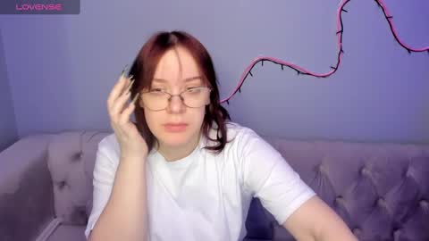 Snapshot of dianne_davis chatting on January 19, 10:06 am Dianne online show from January 19, 10:06 am