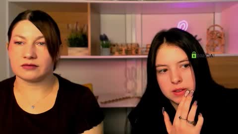 Snapshot of diara_ti chatting on December 5, 10:13 am diara ti online show from December 5, 10:13 am