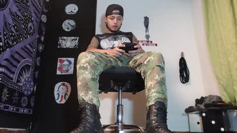 DICAPRIO online show from December 10, 1:11 am