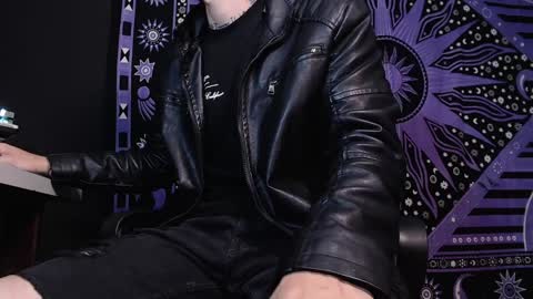 DICAPRIO online show from January 31, 12:39 am