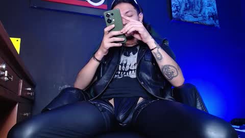 DICAPRIO online show from February 16, 3:24 am