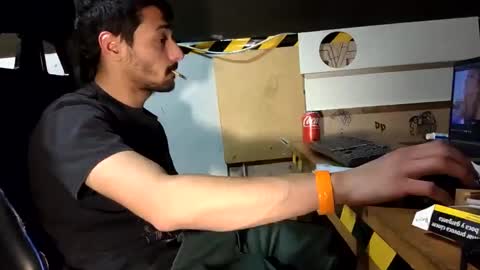 dick4play222 online show from March 2, 1:47 am