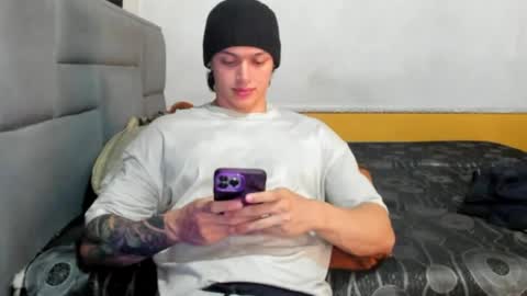 jhon online show from April 7, 5:13 pm