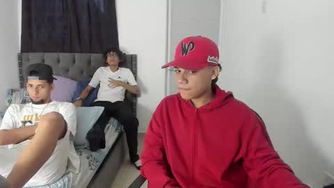 Snapshot of dick_master17 chatting on November 10, 1:21 pm dick online show from November 10, 1:21 pm