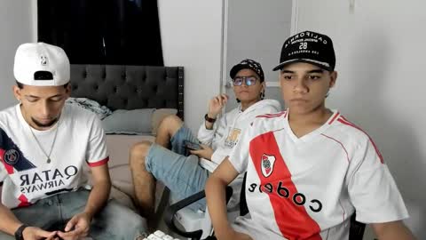 Snapshot of dick_master17 chatting on November 18, 11:36 am dick online show from November 18, 11:36 am