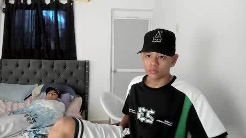 Snapshot of dick_master17 chatting on November 19, 12:38 pm dick online show from November 19, 12:38 pm