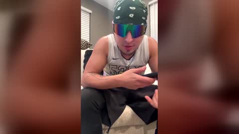 dickemdown93est online show from December 20, 9:16 am