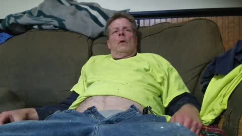 Snapshot of dickfitzwell123 chatting on December 3, 2:16 pm dickfitzwell123 online show from December 3, 2:16 pm