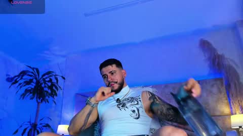 Snapshot of dickgriffith chatting on October 9, 12:58 pm Dick Griffith online show from October 9, 12:58 pm