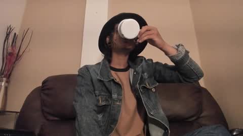 Snapshot of dickie_dicking chatting on October 20, 9:15 pm dickie_dicking online show from October 20, 9:15 pm