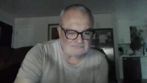 Snapshot of dickjr26 chatting on October 25, 12:51 am dickjr26 online show from October 25, 12:51 am