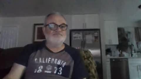 Snapshot of dickjr26 chatting on November 5, 11:27 pm dickjr26 online show from November 5, 11:27 pm