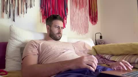 Snapshot of dickjulian chatting on October 13, 3:34 pm Im Julian all cum shot videos here online show from October 13, 3:34 pm