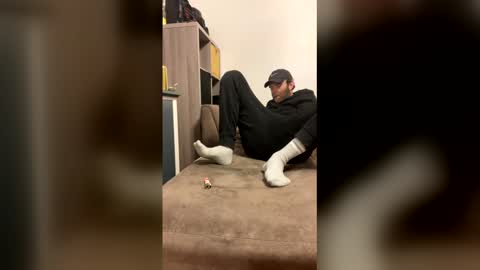 Snapshot of dickparceldick chatting on March 23, 12:14 am dickparceldick online show from March 23, 12:14 am