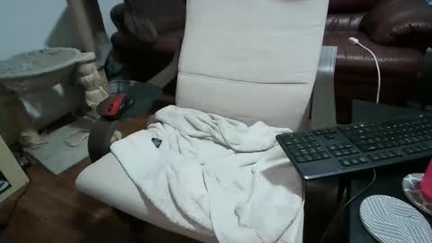 Snapshot of dickslayerdan chatting on February 1, 2:37 am dickslayerdan online show from February 1, 2:37 am