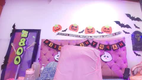 Diane online show from October 30, 7:14 pm