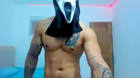 Snapshot of diego__cruz chatting on October 31, 11:00 am Diego online show from October 31, 11:00 am