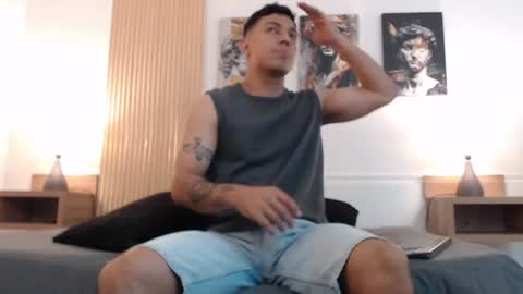 diego_salvatore online show from July 18, 7:39 pm