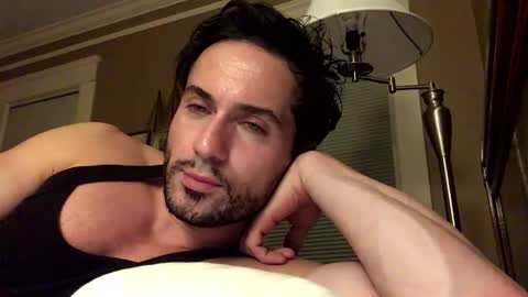 Snapshot of diegodavids chatting on December 6, 3:30 am diegodavids online show from December 6, 3:30 am
