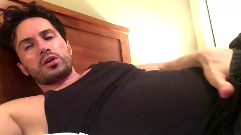 Snapshot of diegodavids chatting on December 13, 3:05 am diegodavids online show from December 13, 3:05 am