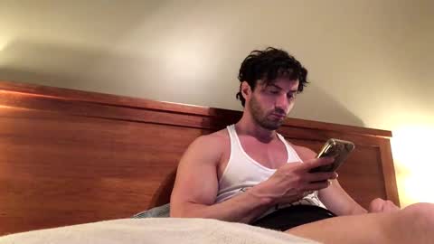 Snapshot of diegodavids chatting on March 4, 7:54 pm diegodavids online show from March 4, 7:54 pm