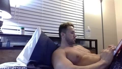 Snapshot of diegodavids chatting on August 1, 5:07 am diegodavids online show from August 1, 5:07 am