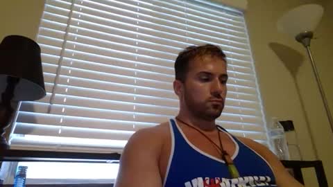 Snapshot of diegodavids chatting on August 1, 8:41 pm diegodavids online show from August 1, 8:41 pm