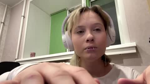 Snapshot of diegomiley chatting on June 10, 8:08 pm Lilit online show from June 10, 8:08 pm
