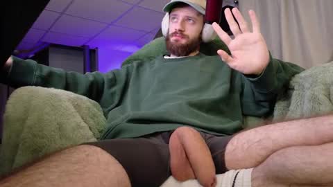 Snapshot of digbicknik chatting on February 25, 1:37 am digbicknik online show from February 25, 1:37 am