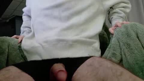 Snapshot of digbicknik chatting on February 27, 2:11 am digbicknik online show from February 27, 2:11 am