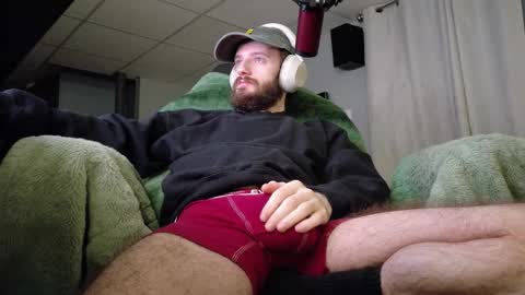 Snapshot of digbicknik chatting on March 5, 2:18 am digbicknik online show from March 5, 2:18 am