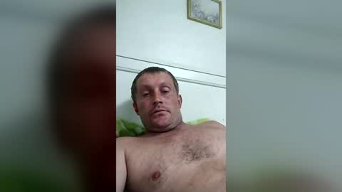Snapshot of digger4523 chatting on June 19, 12:15 am digger4523 online show from June 19, 12:15 am
