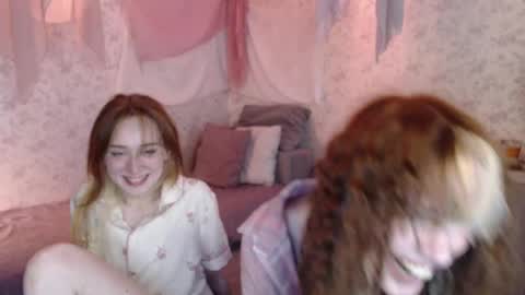 Hi im Alice 3 Im usualy online 03-10 or 17-21 UTC0 online show from April 9, 6:19 am