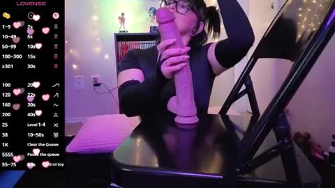 Snapshot of digitaldiamondxo chatting on March 27, 5:23 pm DigitalDiamondXO online show from March 27, 5:23 pm