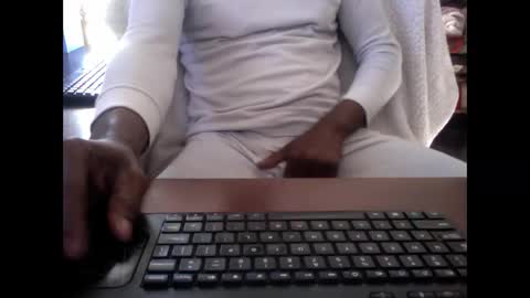 Snapshot of digitalpimpn chatting on December 12, 3:16 pm The Digital Pimp.... online show from December 12, 3:16 pm