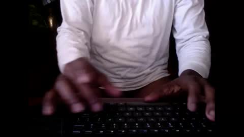 Snapshot of digitalpimpn chatting on December 15, 1:11 pm The Digital Pimp.... online show from December 15, 1:11 pm