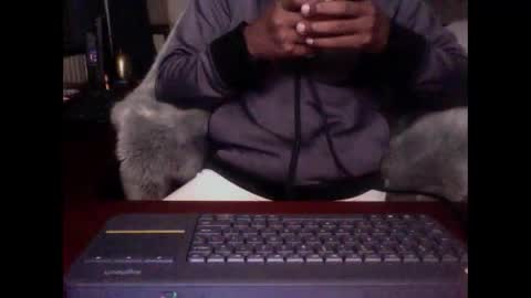 Snapshot of digitalpimpn chatting on October 10, 10:14 am The Digital Pimp.... online show from October 10, 10:14 am