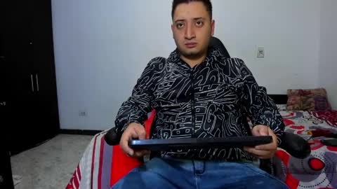 diiego_xxx online show from April 5, 9:23 pm