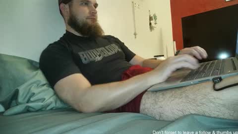 Snapshot of dikdowndaddy chatting on February 27, 9:31 am Daddy online show from February 27, 9:31 am