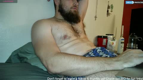 Snapshot of dikdowndaddy chatting on April 3, 4:10 am Daddy online show from April 3, 4:10 am