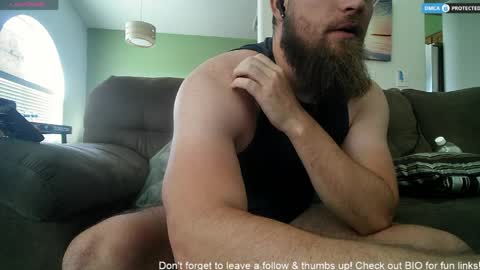 Snapshot of dikdowndaddy chatting on April 3, 4:16 pm Daddy online show from April 3, 4:16 pm